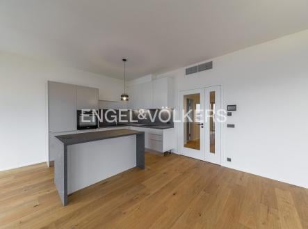 Pronájem bytu, 2+kk, 71 m²