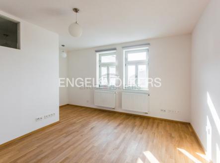 Pronájem bytu, 3+kk, 116 m²