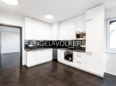 Pronájem bytu, 3+kk, 86 m²