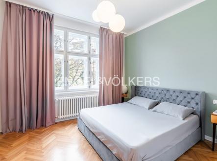 Pronájem bytu, 3+kk, 87 m²