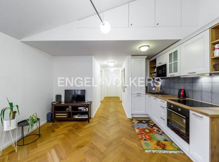 Pronájem bytu, 2+kk, 61 m²