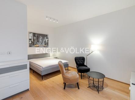 Pronájem bytu, 1+kk, 36 m²