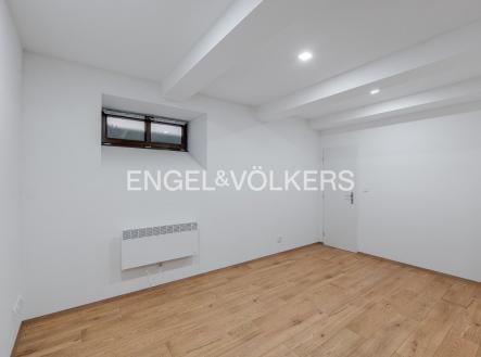 Pronájem bytu, 2+kk, 35 m²