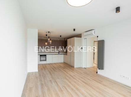 Pronájem bytu, 4+kk, 103 m²