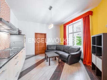 Pronájem bytu, 2+kk, 58 m²