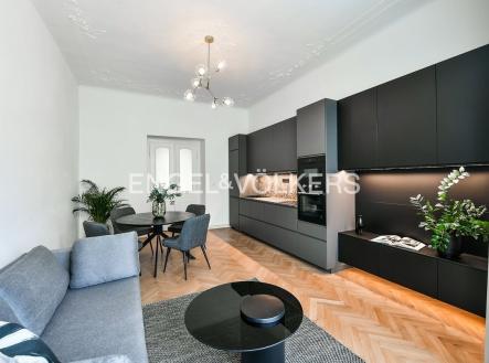 Pronájem bytu, 3+kk, 84 m²