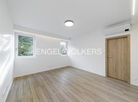 Pronájem bytu, 3+kk, 74 m²