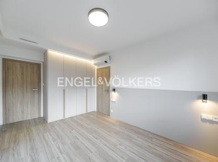 Pronájem bytu, 3+kk, 74 m²