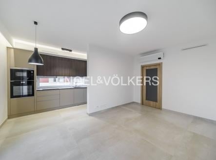 Pronájem bytu, 3+kk, 74 m² obrázek