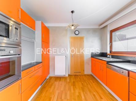 Pronájem bytu, 3+kk, 93 m²