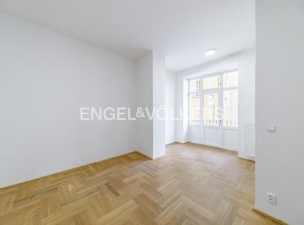 Pronájem bytu, 1+kk, 33 m²