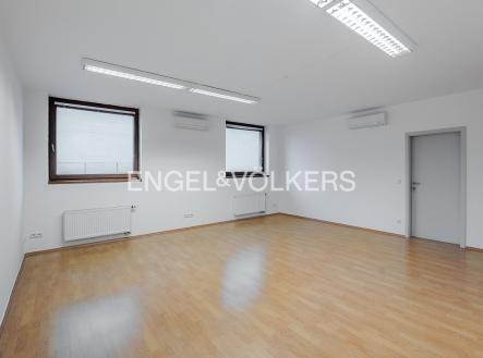 Pronájem bytu, 2+kk, 83 m²