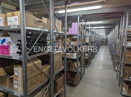 Pronájem komerčního objektu, sklad, 2 500 m²