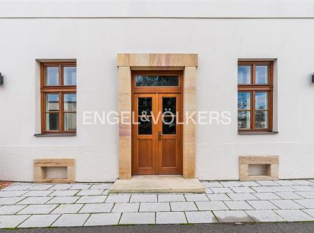 Pronájem obchodní prostor, 49 m²