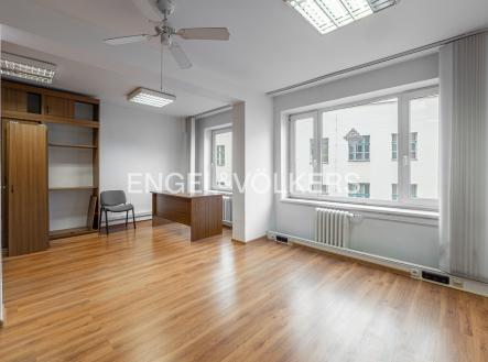 Pronájem kanceláře, 40 m² obrázek