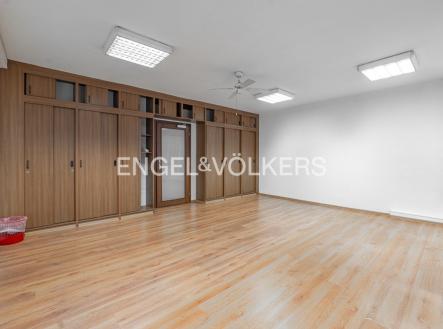 Pronájem kanceláře, 30 m²