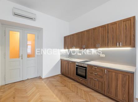 Pronájem bytu, 2+kk, 85 m²