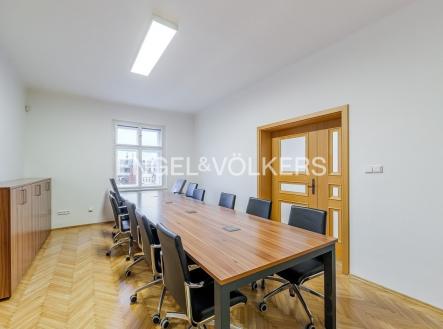 Pronájem bytu, 4+kk, 120 m²