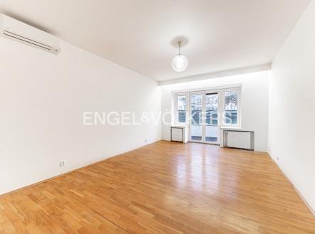 Pronájem bytu, 4+1, 185 m²