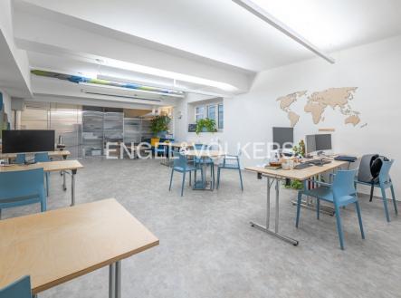 Pronájem kanceláře, 75 m²