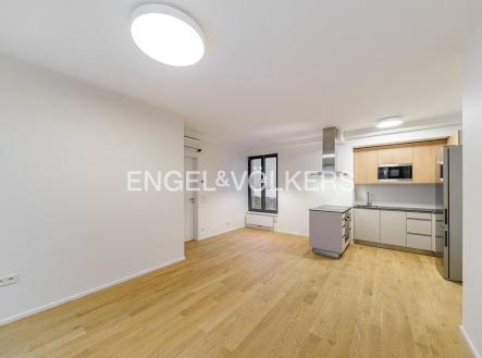 Pronájem bytu, 3+kk, 75 m²