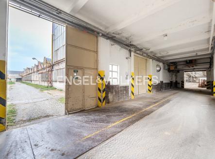 Pronájem komerčního objektu, sklad, 13 240 m²