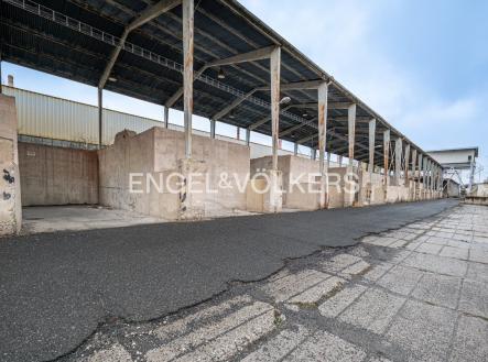 Pronájem komerčního objektu, sklad, 30 000 m²