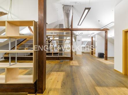 Pronájem kanceláře, 156 m² obrázek