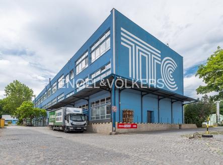 Pronájem kanceláře, 80 m²