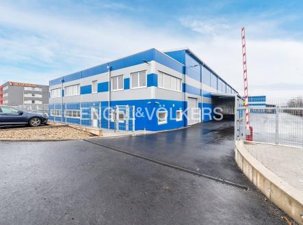Pronájem komerčního objektu, sklad, 422 m²