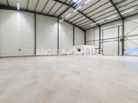 Pronájem komerčního objektu, sklad, 435 m²