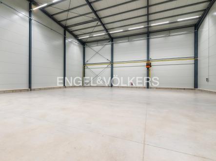 Pronájem komerčního objektu, sklad, 435 m²