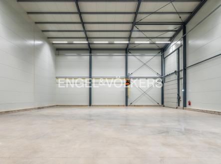 Pronájem komerčního objektu, sklad, 435 m²