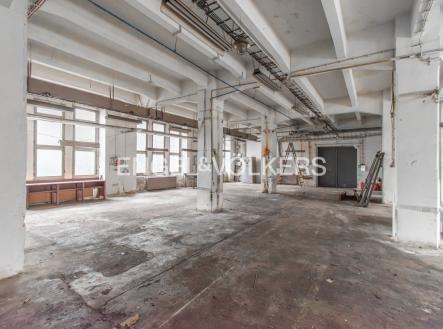Pronájem komerčního objektu, sklad, 1 040 m²
