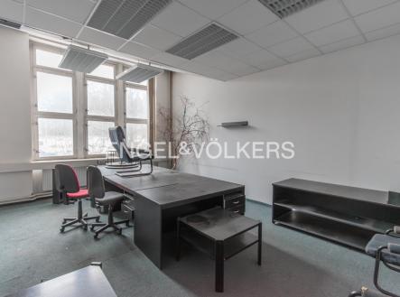 Pronájem komerčního objektu, sklad, 170 m²