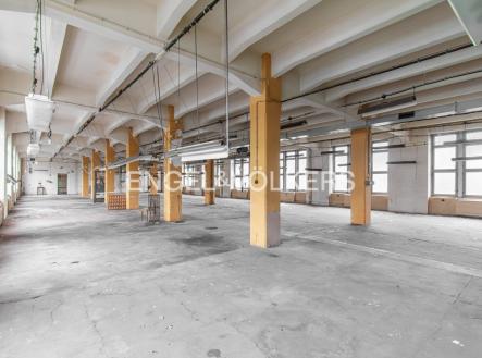 Pronájem komerčního objektu, sklad, 607 m²