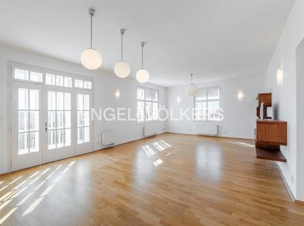 Pronájem bytu, 5+1, 180 m²