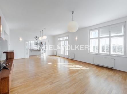 Pronájem bytu, 5+1, 180 m²