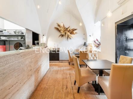 Pronájem restaurace, 365 m²