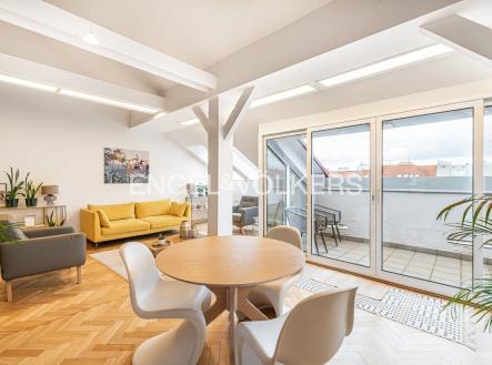 Pronájem bytu, 4+1, 173 m² obrázek