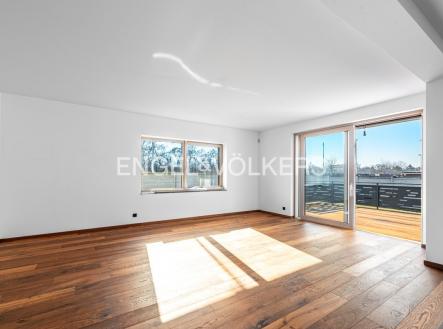 Pronájem domu/vily, 195 m²