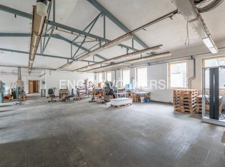 Pronájem komerčního objektu, výroba, 380 m²