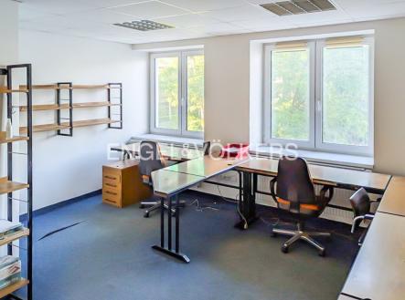 Pronájem kanceláře, 156 m²