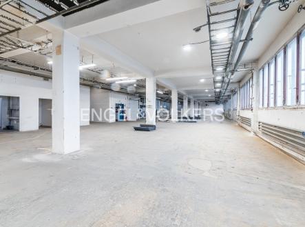 Pronájem komerčního objektu, sklad, 1 070 m²