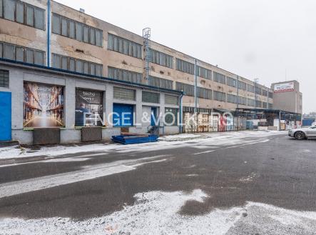 Pronájem komerčního objektu, sklad, 1 070 m²