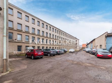 Pronájem komerčního objektu, sklad, 4 385 m²