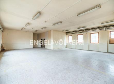 Pronájem - komerční objekt, sklad, 8 262 m²
