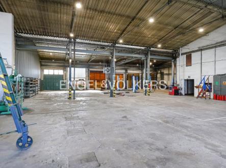 Pronájem komerčního objektu, výroba, 977 m²