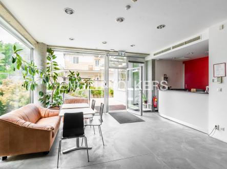 Pronájem - kanceláře, 56 m²
