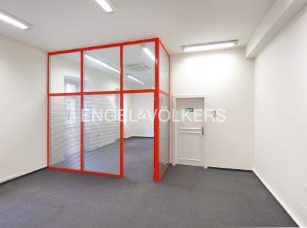 Pronájem kanceláře, 155 m²